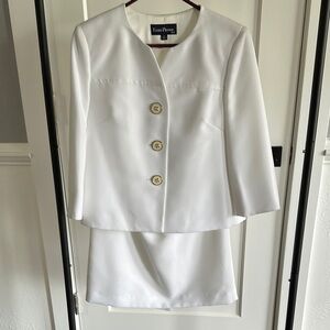 Evan Picone White Skirt Suit